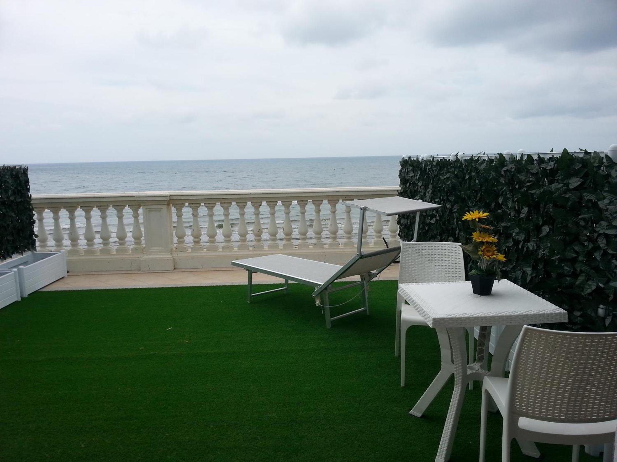 Aparthotel Il Lido Giannella Exterior foto