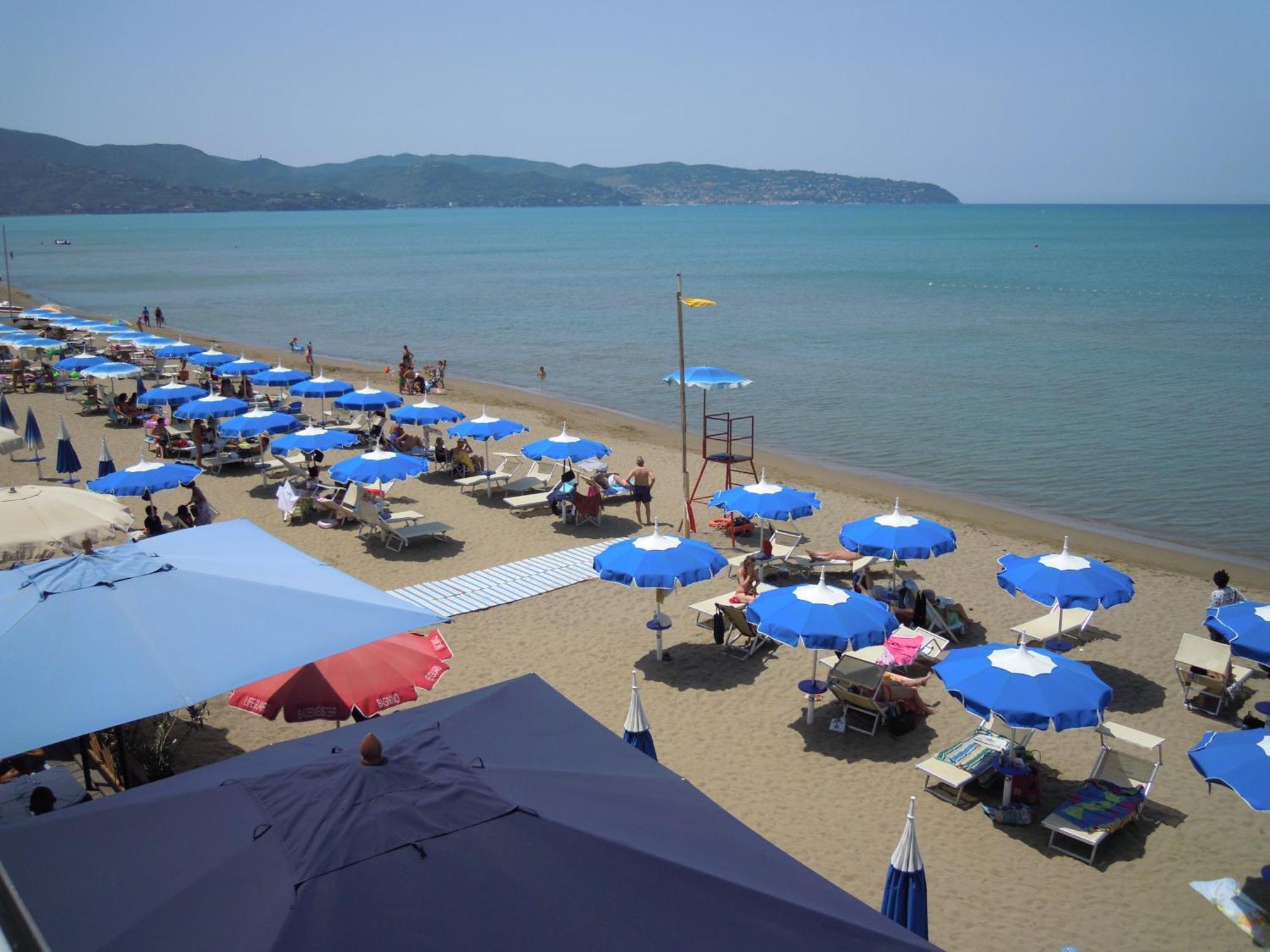 Aparthotel Il Lido Giannella Exterior foto