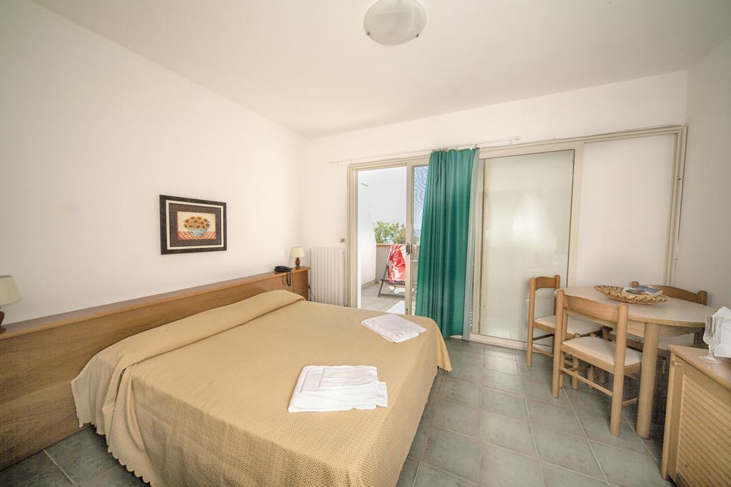 Aparthotel Il Lido Giannella Exterior foto