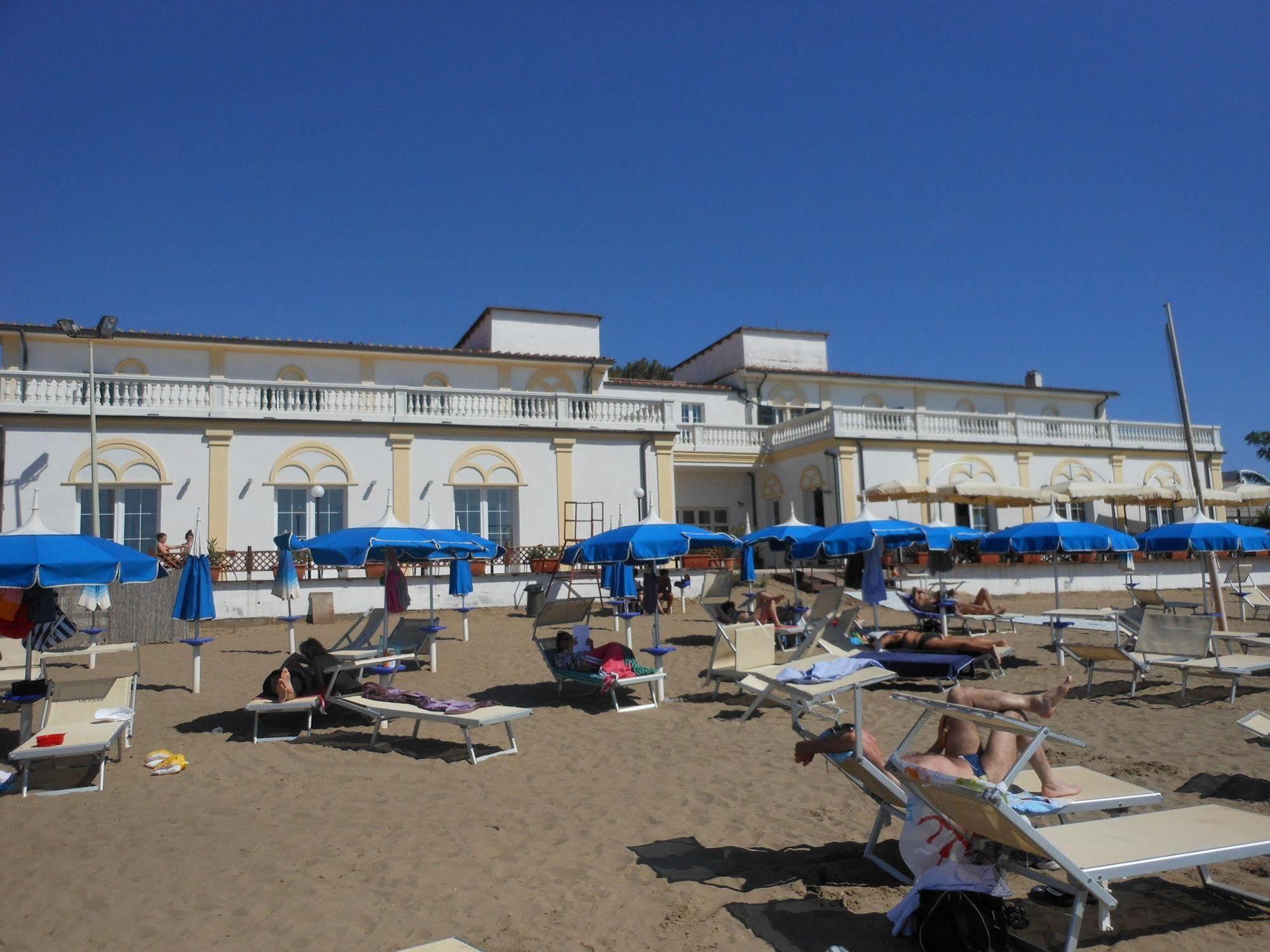 Aparthotel Il Lido Giannella Exterior foto